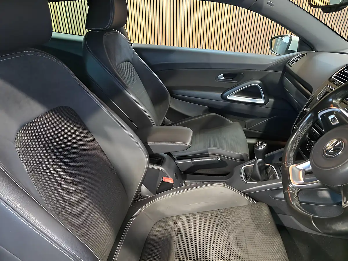 Used 2016 Volkswagen Scirocco GT White - Interior and Exterior details 12