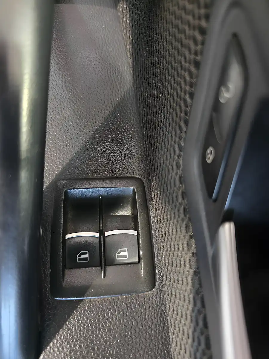 Used 2016 Volkswagen Scirocco GT White - Interior and Exterior details 15