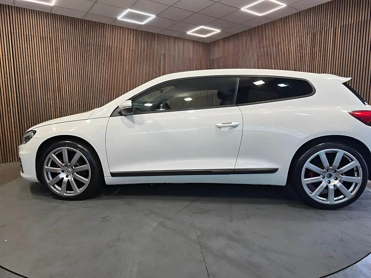 Used 2016 Volkswagen Scirocco GT White - Interior and Exterior details 5