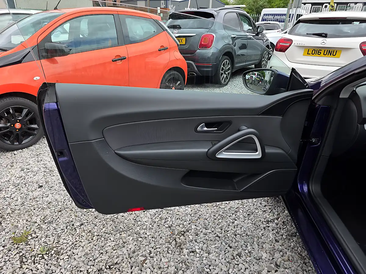 Used 2016 Volkswagen Scirocco Purple - Interior and Exterior details 14