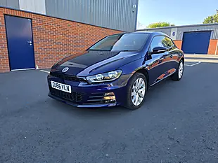 Used 2016 Volkswagen Scirocco Purple - Interior and Exterior details 2