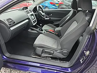 Used 2016 Volkswagen Scirocco Purple - Interior and Exterior details 9