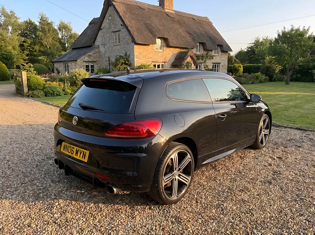 Used 2016 Volkswagen Scirocco R Bluemotion Tech Black - Interior and Exterior details 6
