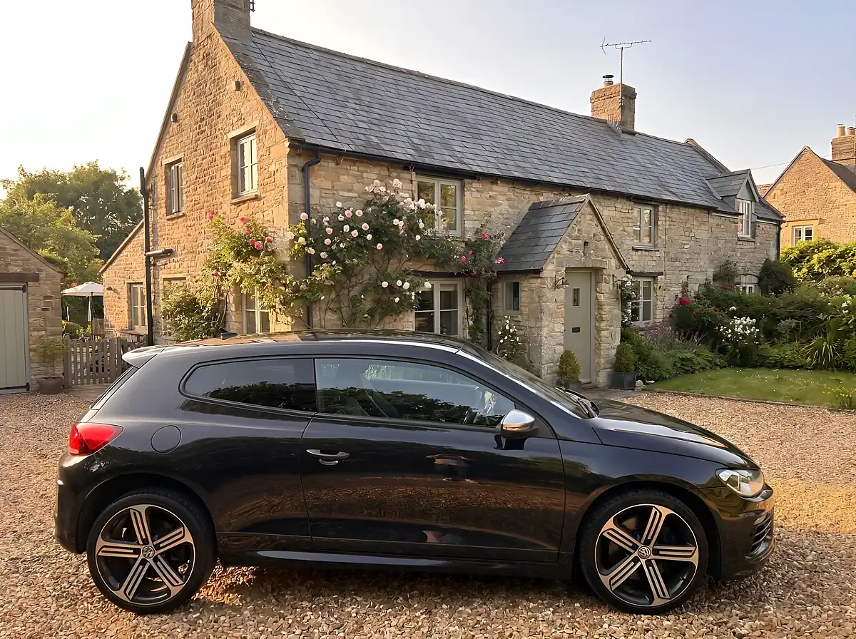 Used 2016 Volkswagen Scirocco R Bluemotion Tech Black - Interior and Exterior details 7