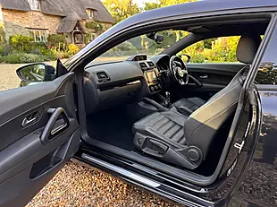 Used 2016 Volkswagen Scirocco R Bluemotion Tech Black - Interior and Exterior details 9