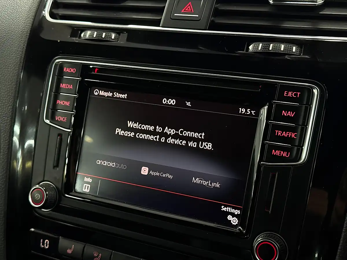 Used 2016 Volkswagen Scirocco R-Line Blue - Interior and Exterior details 15