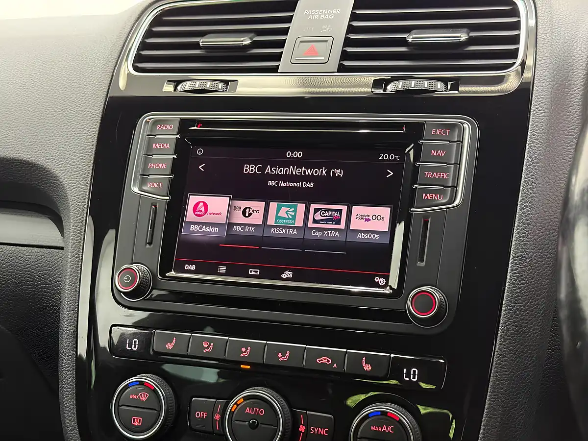 Used 2016 Volkswagen Scirocco R White - Interior and Exterior details 18