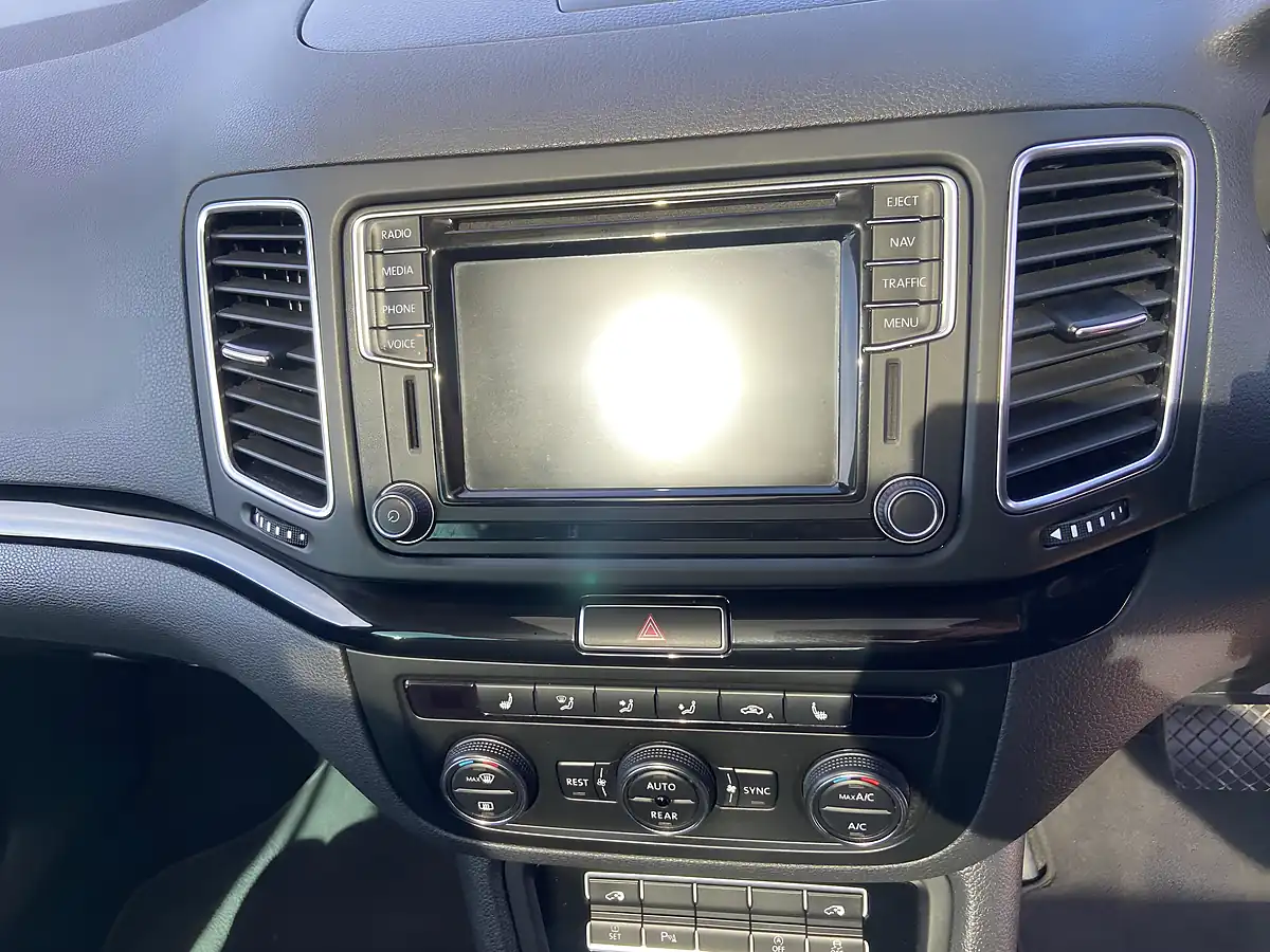 Used 2016 Volkswagen Sharan Sel Grey - Interior and Exterior details 15