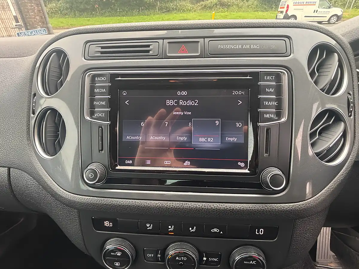 Used 2016 Volkswagen Tiguan Bluemotion Tech Match Edition Grey - Interior and Exterior details 10
