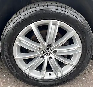 Used 2016 Volkswagen Tiguan Bluemotion Tech Match Edition Grey - Interior and Exterior details 16