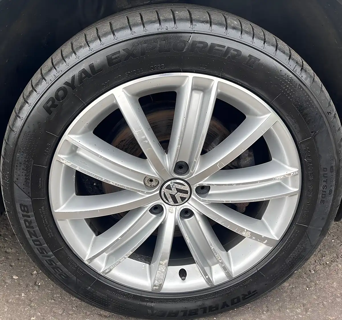 Used 2016 Volkswagen Tiguan Bluemotion Tech Match Edition Grey - Interior and Exterior details 16