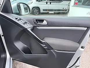 Used 2016 Volkswagen Tiguan Bluemotion Tech Match Edition Silver - Interior and Exterior details 10