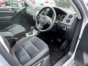 Used 2016 Volkswagen Tiguan Bluemotion Tech Match Edition Silver - Interior and Exterior details 11
