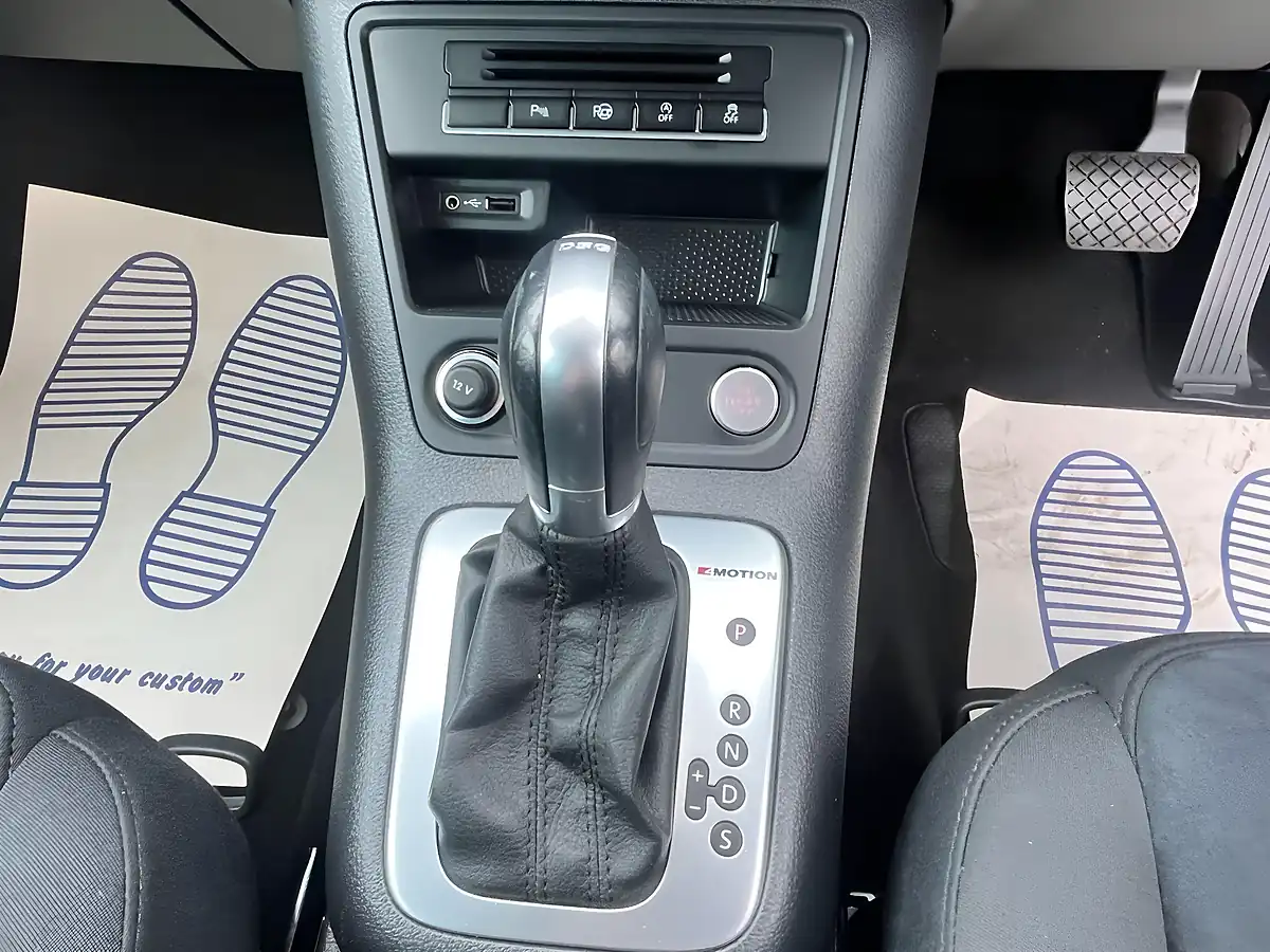 Used 2016 Volkswagen Tiguan Bluemotion Tech Match Edition Silver - Interior and Exterior details 16