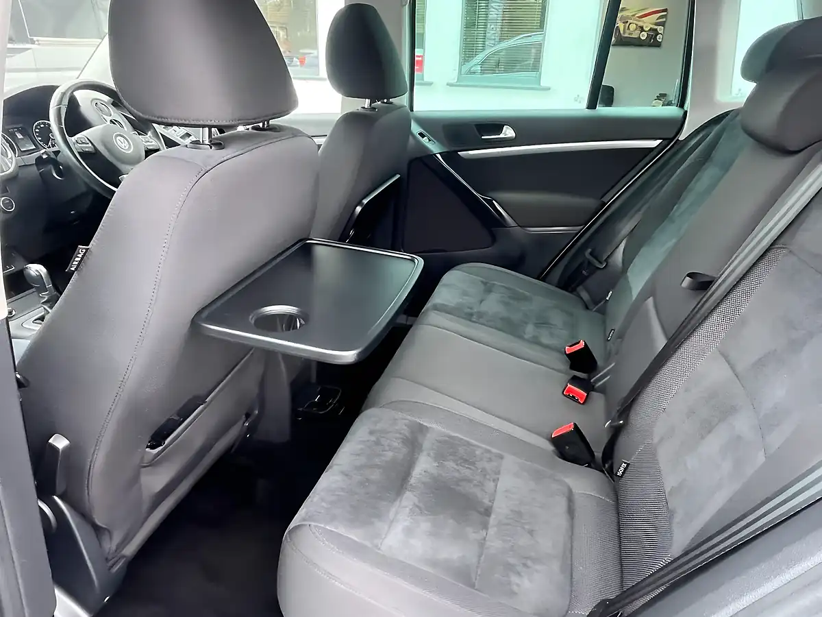 Used 2016 Volkswagen Tiguan Bluemotion Tech Match Edition Silver - Interior and Exterior details 18