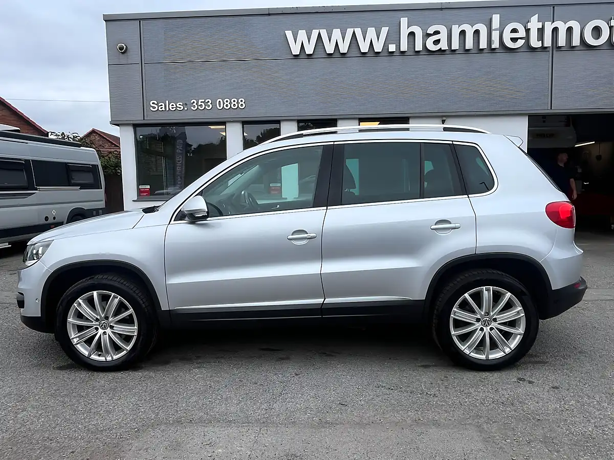 Used 2016 Volkswagen Tiguan Bluemotion Tech Match Edition Silver - Interior and Exterior details 2