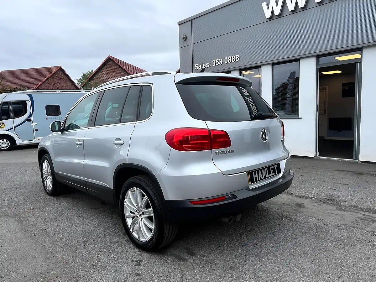 Used 2016 Volkswagen Tiguan Bluemotion Tech Match Edition Silver - Interior and Exterior details 3