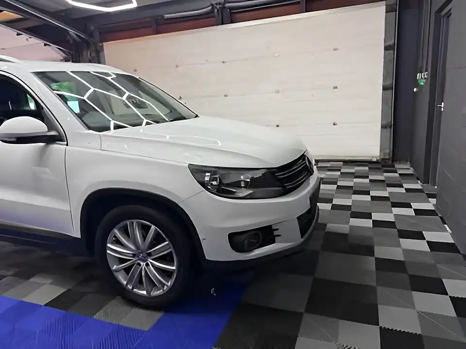 Used 2016 Volkswagen Tiguan Bluemotion Tech Match Edition White - Interior and Exterior details 13
