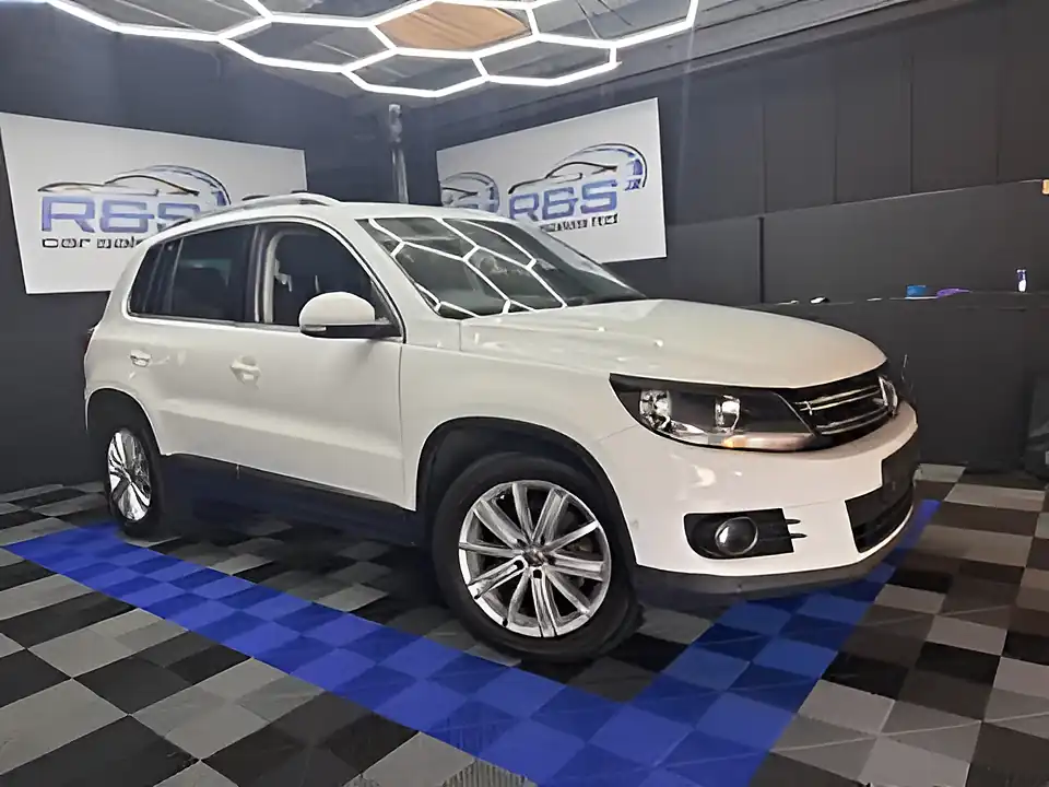 Used 2016 Volkswagen Tiguan Bluemotion Tech Match Edition White - Interior and Exterior details 2