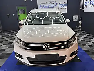 Used 2016 Volkswagen Tiguan Bluemotion Tech Match Edition White - Interior and Exterior details 5