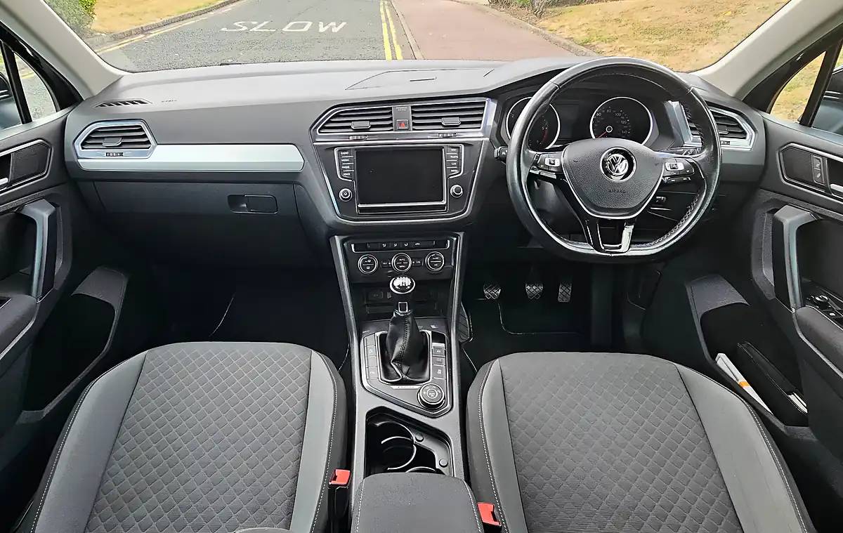 Used 2016 Volkswagen Tiguan Bluemotion Tech Se Navigation Black - Interior and Exterior details 14