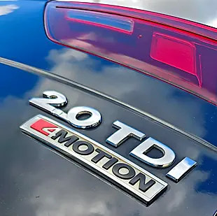 Used 2016 Volkswagen Tiguan Bluemotion Tech Se Navigation Black - Interior and Exterior details 20