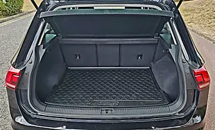 Used 2016 Volkswagen Tiguan Bluemotion Tech Se Navigation Black - Interior and Exterior details 7