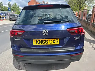 Used 2016 Volkswagen Tiguan Bluemotion Tech Se Navigation Blue - Interior and Exterior details 12