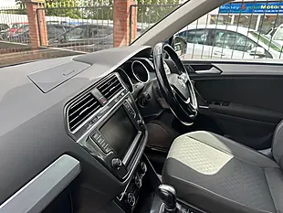 Used 2016 Volkswagen Tiguan Bluemotion Tech Se Navigation Blue - Interior and Exterior details 13