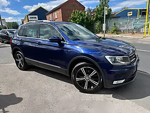 Used 2016 Volkswagen Tiguan Bluemotion Tech Se Navigation Blue - Interior and Exterior details 6