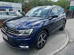 Used 2016 Volkswagen Tiguan Bluemotion Tech Se Navigation Blue - Interior and Exterior details 8