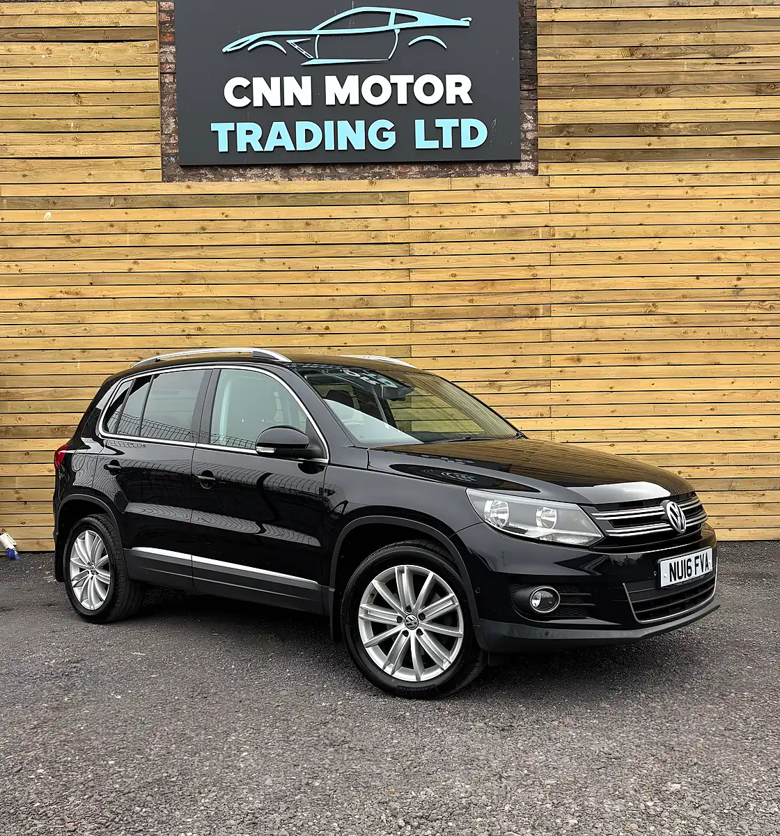 Used 2016 Volkswagen Tiguan Match Edition Black - Front View