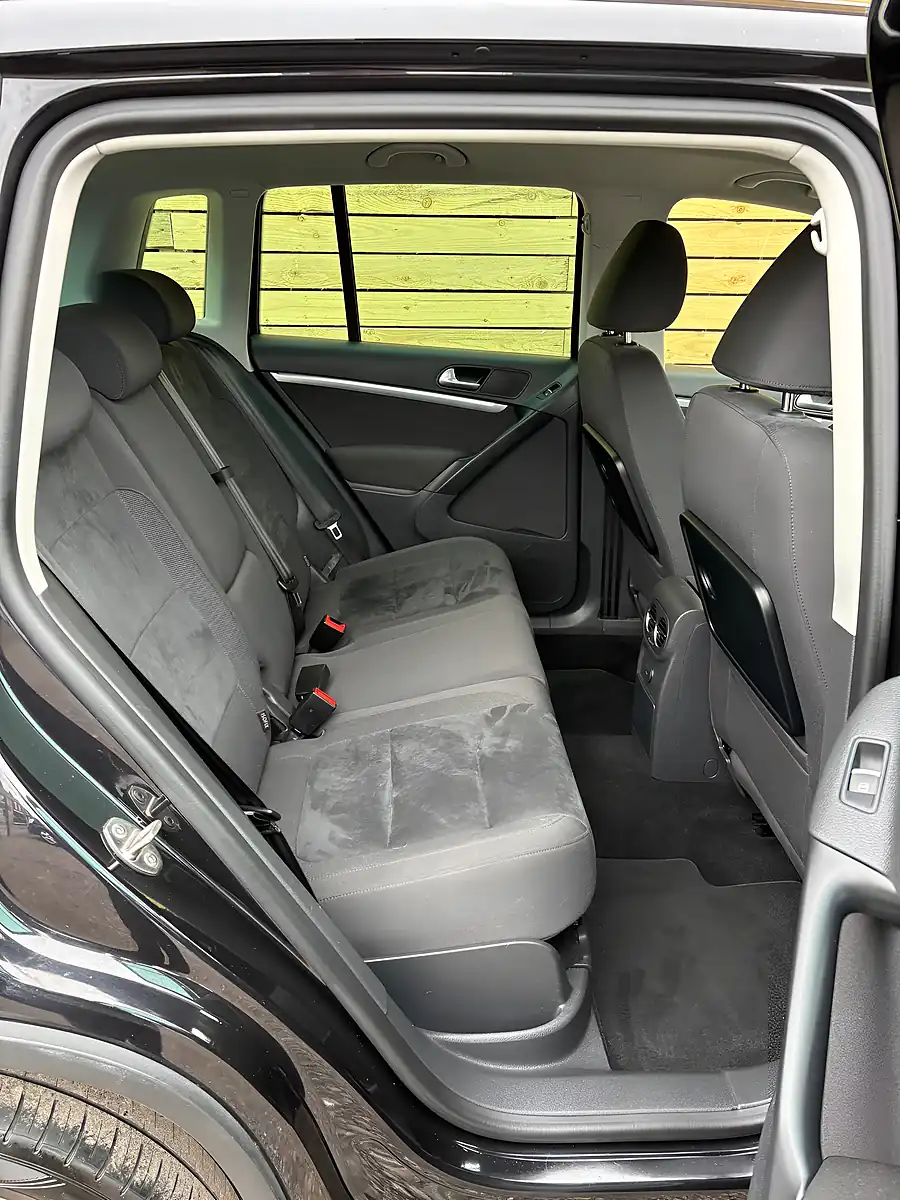 Used 2016 Volkswagen Tiguan Match Edition Black - Interior and Exterior details 16