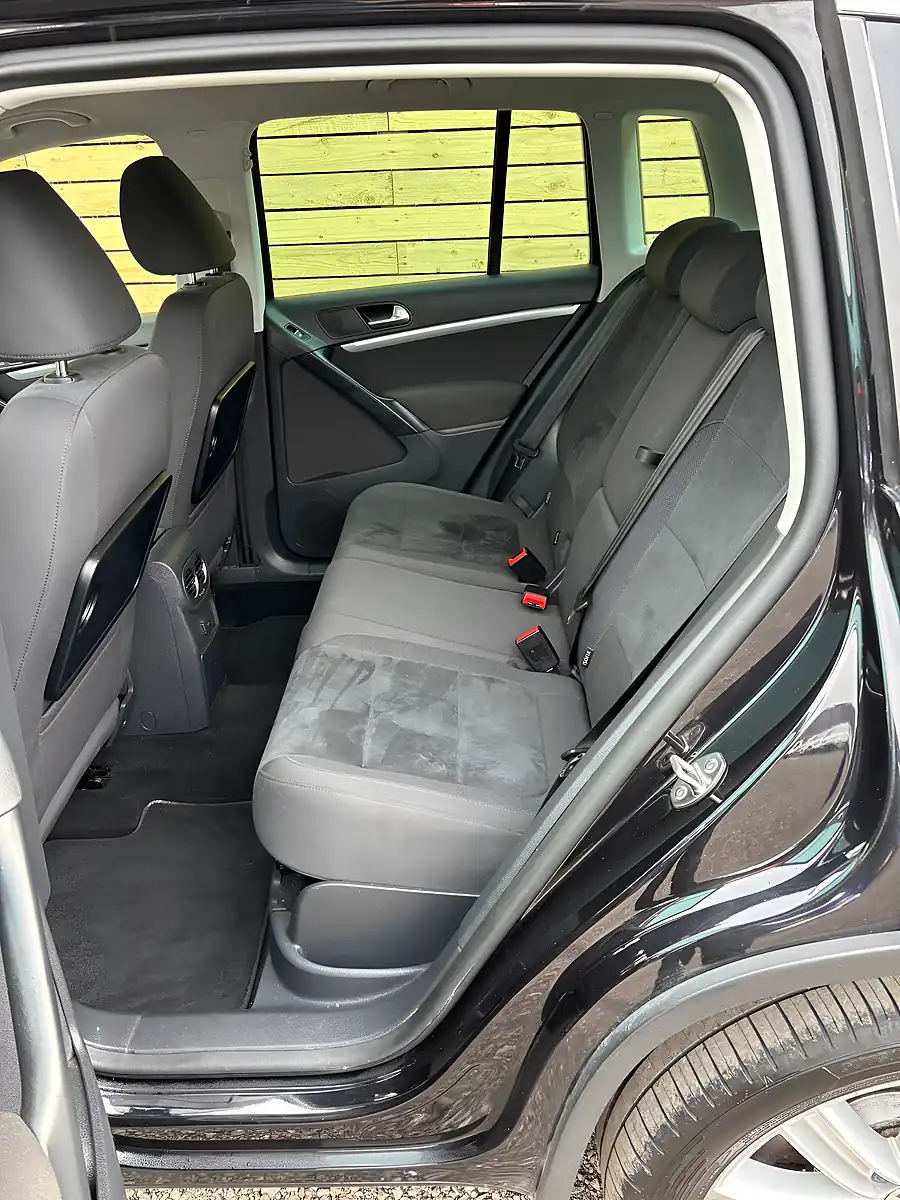 Used 2016 Volkswagen Tiguan Match Edition Black - Interior and Exterior details 20