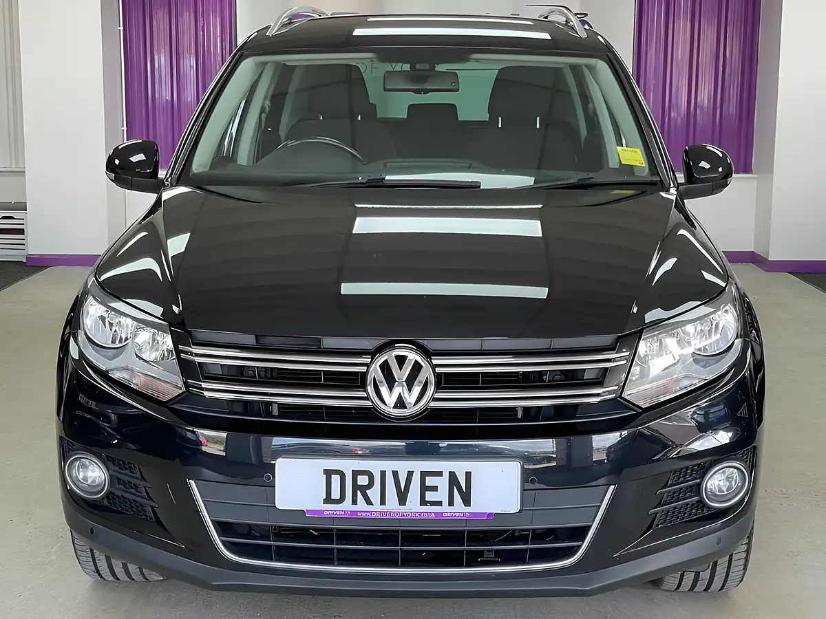 Used 2016 Volkswagen Tiguan Match Edition Black - Interior and Exterior details 5