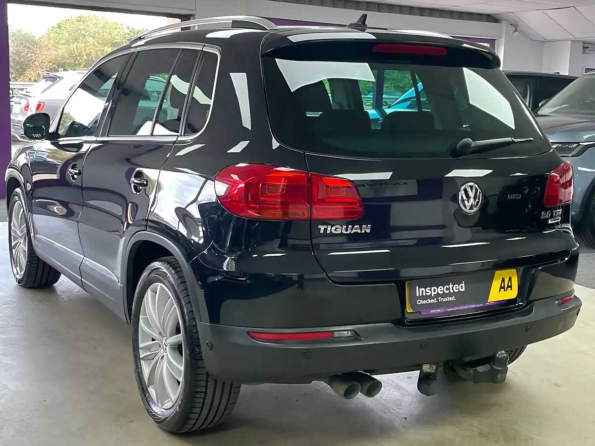 Used 2016 Volkswagen Tiguan Match Edition Black - Interior and Exterior details 7