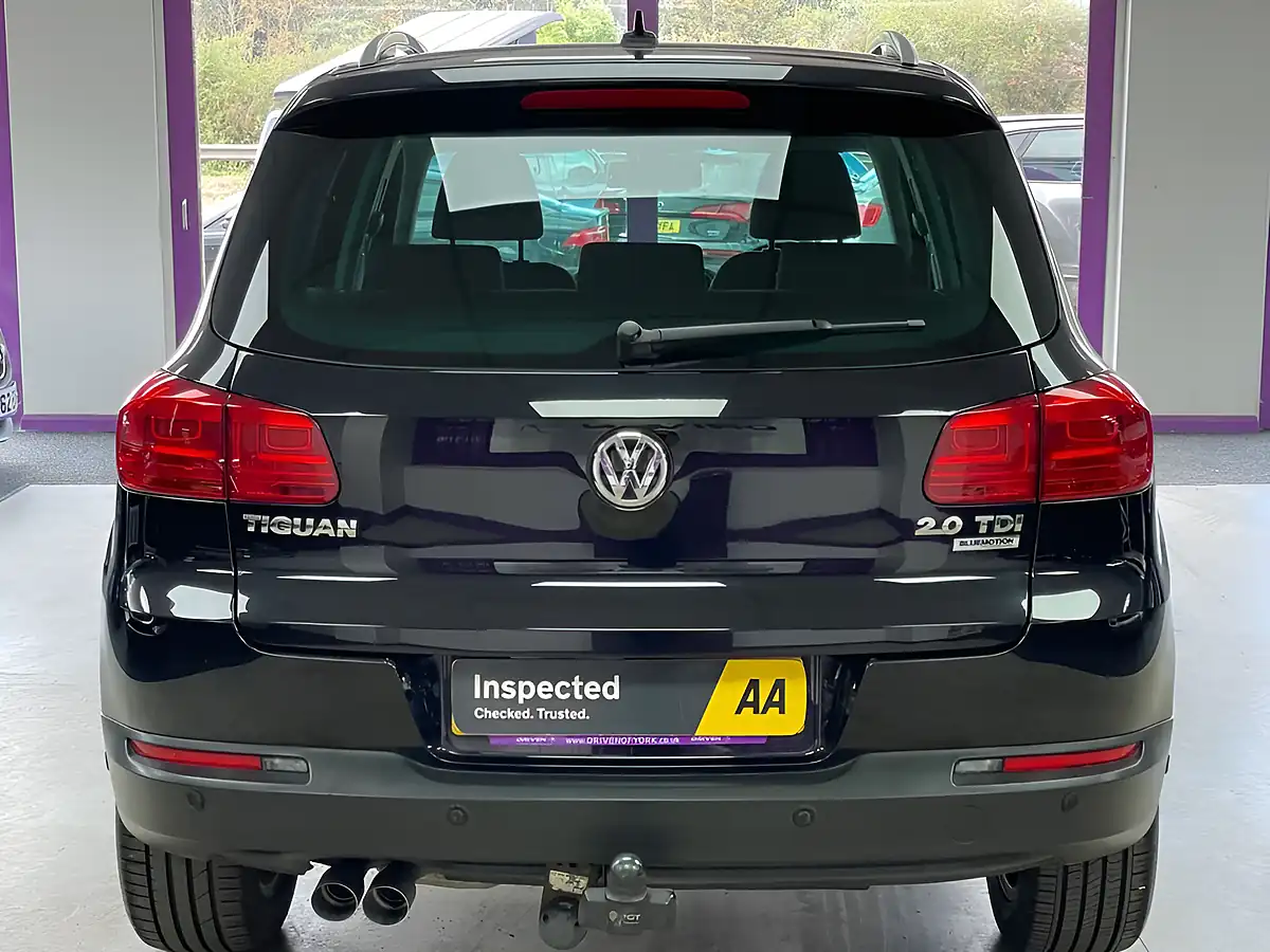 Used 2016 Volkswagen Tiguan Match Edition Black - Interior and Exterior details 8