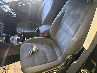 Used 2016 Volkswagen Tiguan Match Edition Black - Interior and Exterior details 12