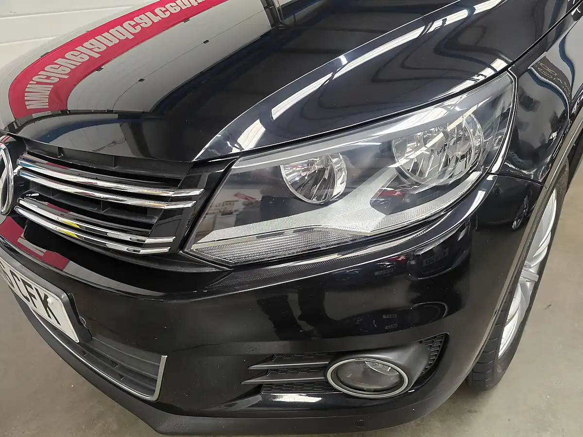 Used 2016 Volkswagen Tiguan Match Edition Black - Interior and Exterior details 6