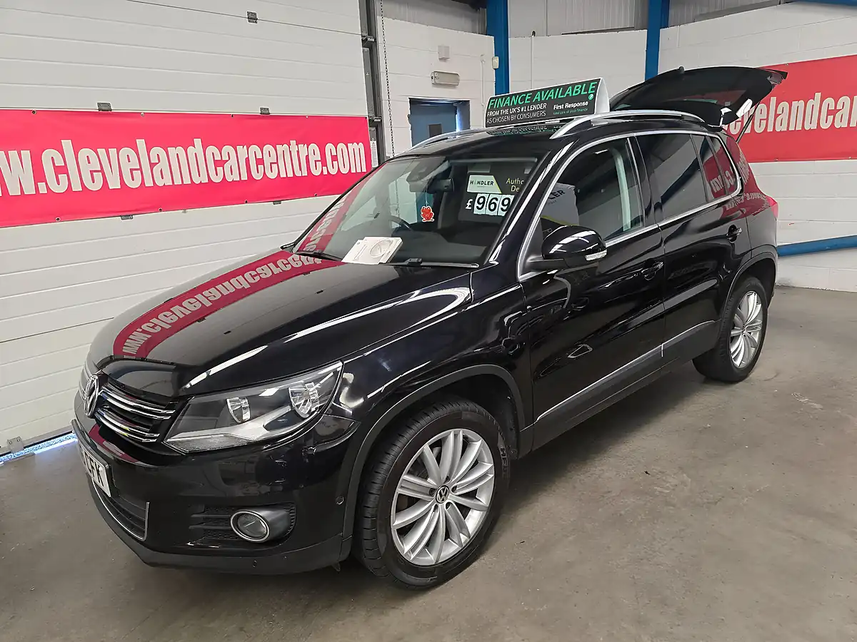 Used 2016 Volkswagen Tiguan Match Edition Black - Interior and Exterior details 7