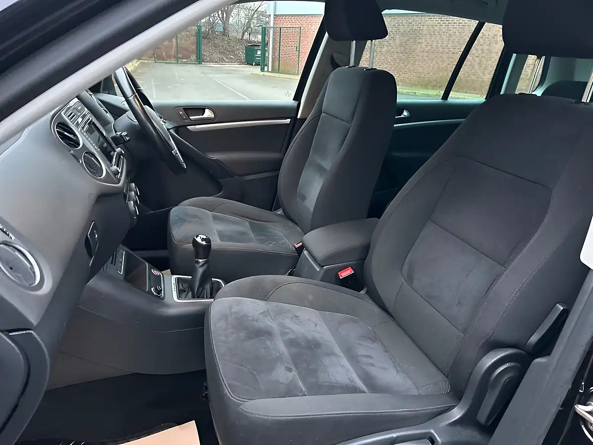 Used 2016 Volkswagen Tiguan Match Edition Deep Black - Interior and Exterior details 16