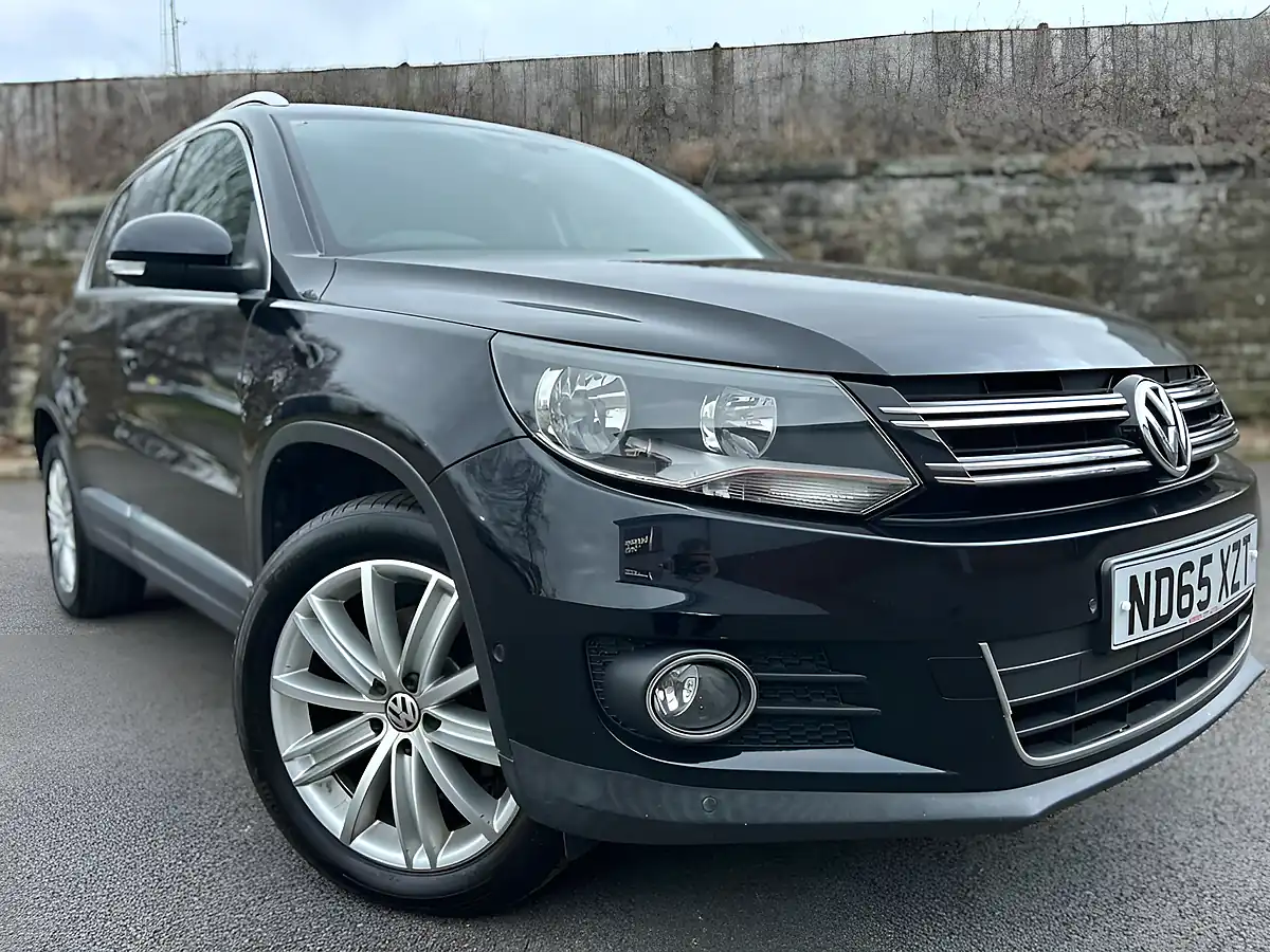 Used 2016 Volkswagen Tiguan Match Edition Deep Black - Interior and Exterior details 3