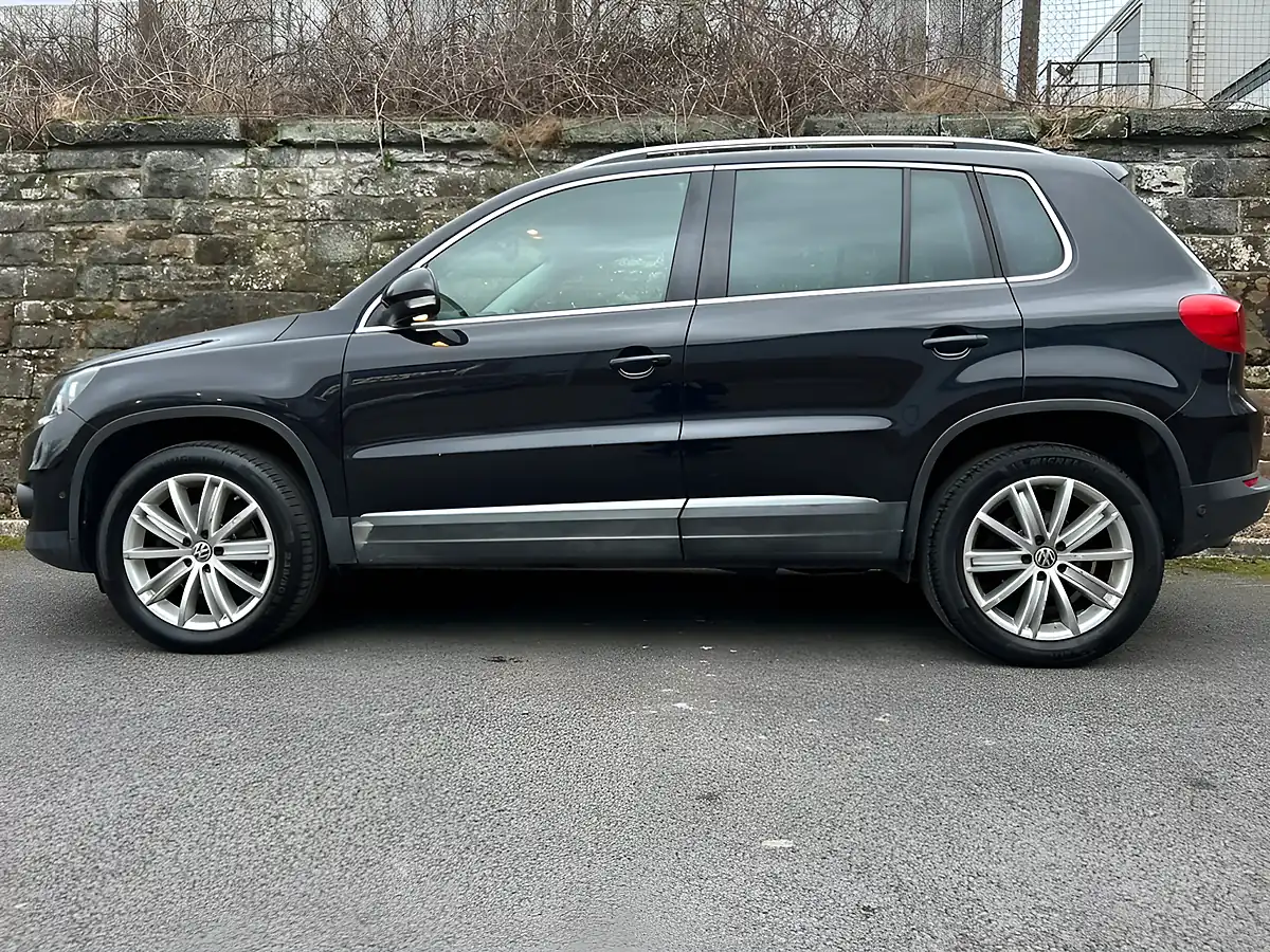 Used 2016 Volkswagen Tiguan Match Edition Deep Black - Interior and Exterior details 5