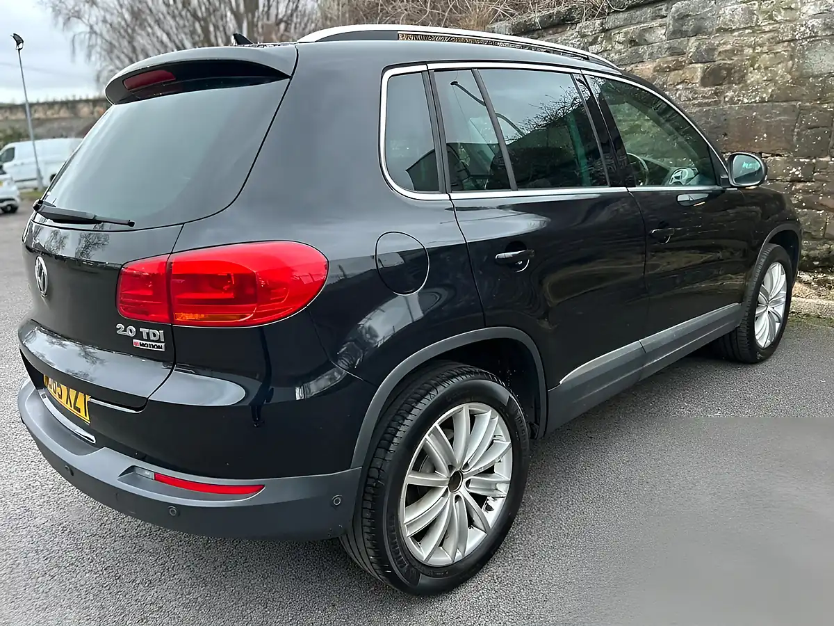 Used 2016 Volkswagen Tiguan Match Edition Deep Black - Interior and Exterior details 6