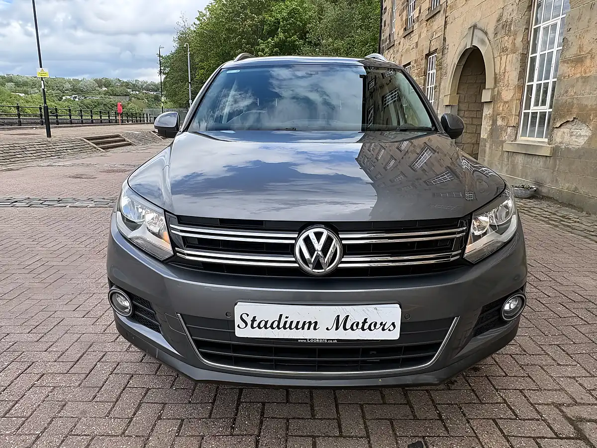Used 2016 Volkswagen Tiguan Match Edition Grey - Interior and Exterior details 13