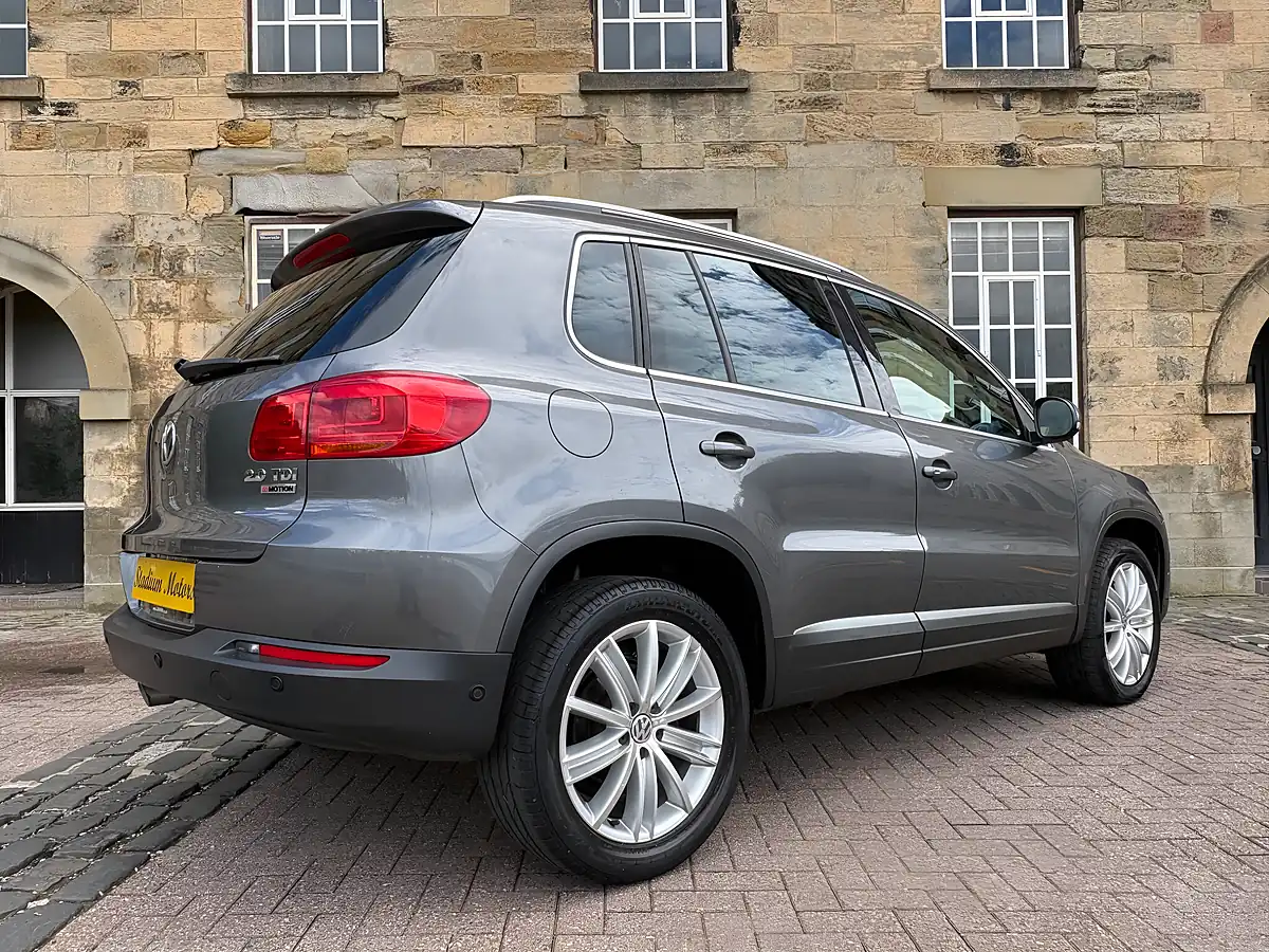 Used 2016 Volkswagen Tiguan Match Edition Grey - Interior and Exterior details 17
