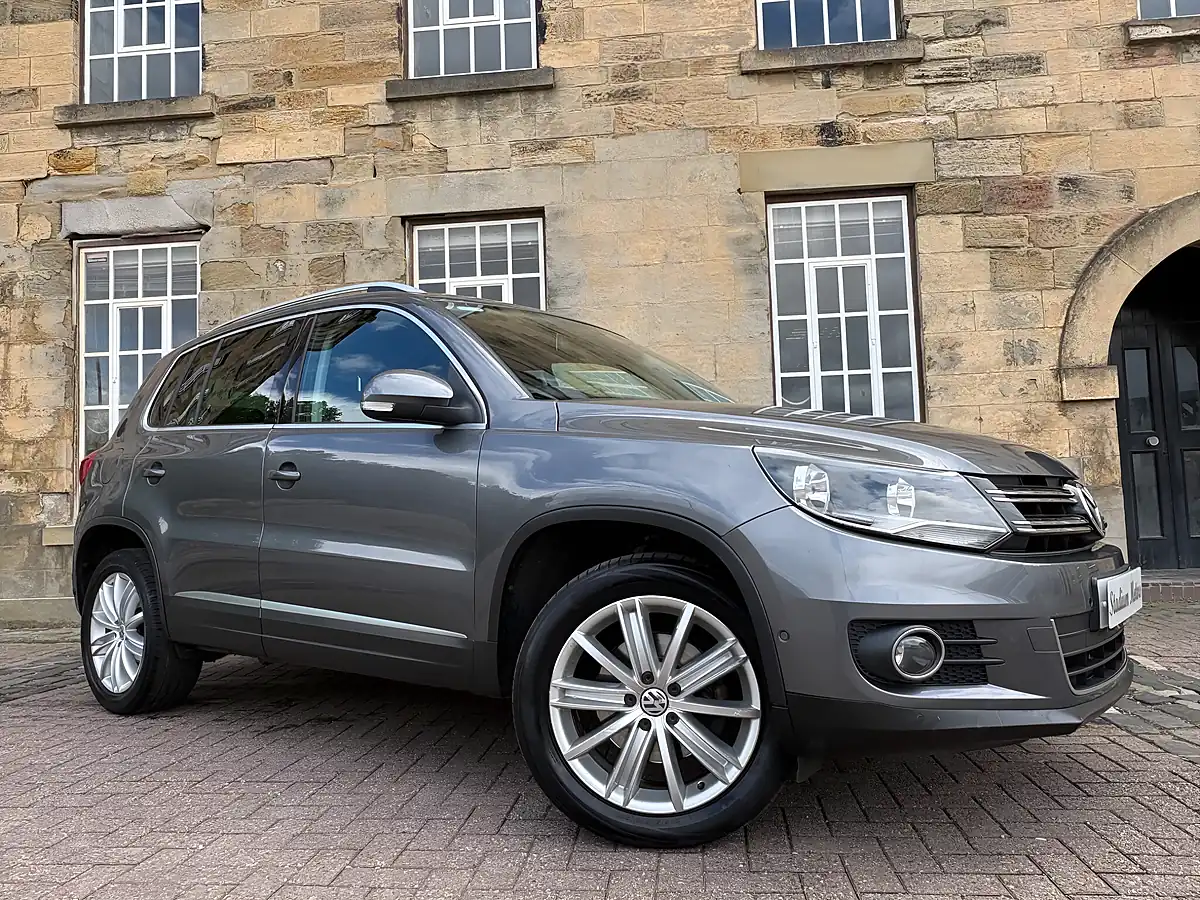 Used 2016 Volkswagen Tiguan Match Edition Grey - Interior and Exterior details 5