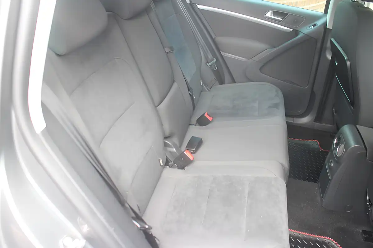 Used 2016 Volkswagen Tiguan Match Edition Grey - Interior and Exterior details 14