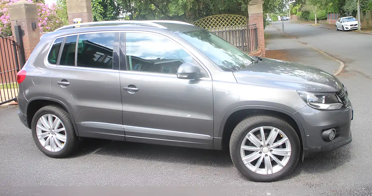 Used 2016 Volkswagen Tiguan Match Edition Grey - Interior and Exterior details 2