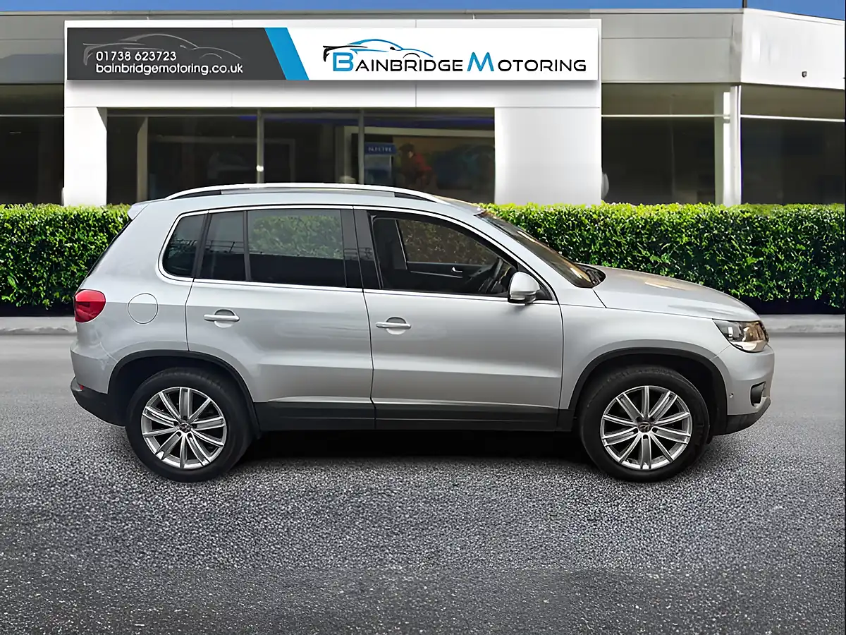 Used 2016 Volkswagen Tiguan Match Edition Silver - Interior and Exterior details 2